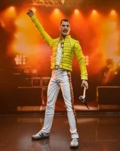NECA QUEEN - Freddy Mercury 'Veste Jaune' - Figurine 18cm