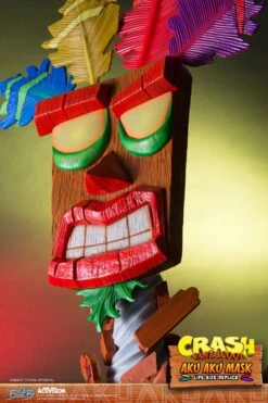 CRASH BANDICOOT - Masque Taille Réelle Aku Aku - 65cm -Figurines Mania Soldes Magasin FIGPPLSAKU 3